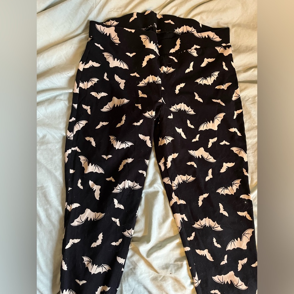 Torrid bats leggings